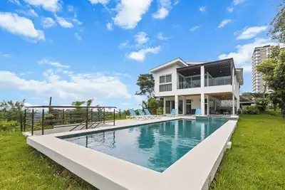 Image de Spectacular Vistas From This  Brand New Private Villa at Mar a Mar