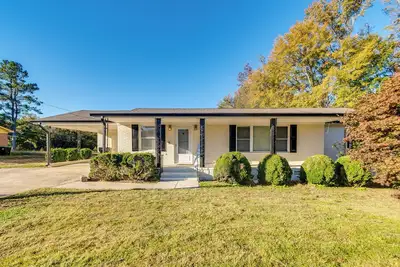 Image de Golf & Hike: Family Home 8 Mi to Downtown Clayton