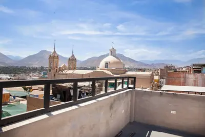 Image de Modern, Fully-Equipped Apartment in Downtown.