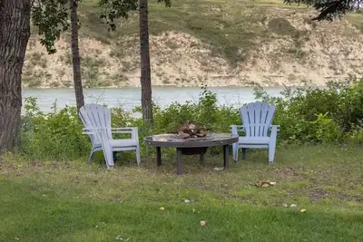 Image de Cozy Riverside Suite - Hot Tub
