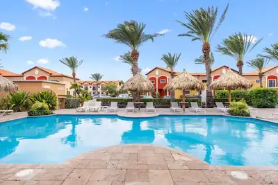 Image de 2br3ba Retreat in Gated Community w/ Pools ~ Gym