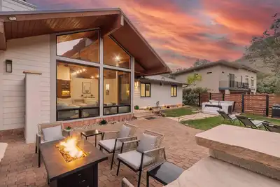 Image de Experience luxury in Sedona Upper Indian Garden, a spacious 3-bedroom retreat.