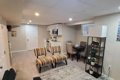 Image de Cozy Home in Heart of Bridgwater, Winnipeg - Home away from home!
