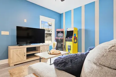 Image de 3br Family Home! Games, Playground, Pet-Friendly!