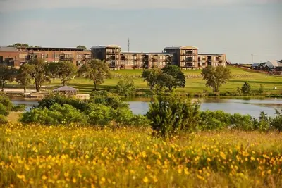 Image de 3-bedroom house in Glen Rose - made for adventure with resort amenities