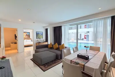 Image de B14 - Appartement meublé de 2 chambres avec accès à la piscine, plage de Karon