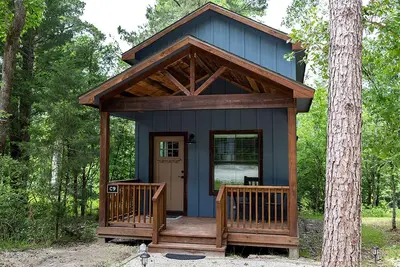 Image de Dreamy Loft Cabin Ideal for Family Vacations in Livingston, Texas