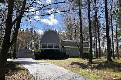 Image de Equipped Cottage Ideal for Groups in Milo, New York