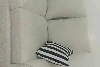 Image de Cozy studio  near gateway mall. 10 minutes from jkia.