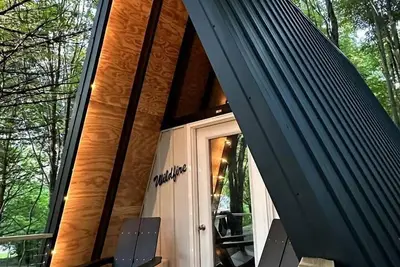 Image de Stunning A-Frame Cabin with Lovely Deck, Grill, and Fire Pit for an Amazing Adventure near Canandaigua Lake in New York