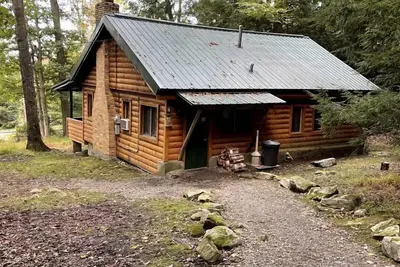 Image de Pet-Friendly Cabin for 6 Near Cook Forest, Ideal for Glamping in Pennsylvania