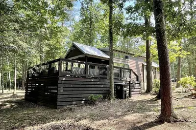 Image de Impressive Cabin with Hot-tub and Close to Great Hiking Trails in Monteagle, Tennessee
