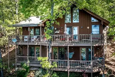 Image de Breathtaking Wooden Cabin with Great Sights in Edgemont, Arkansas