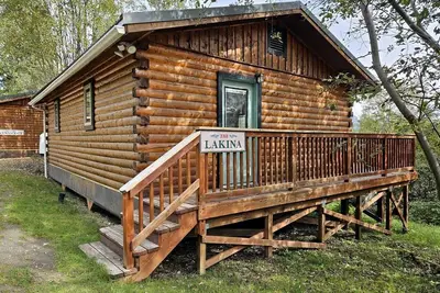 Image de Cozy Log Cabin Close to Wrangell St. Elias National Park and Preserve in McCarthy, Alaska