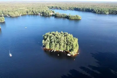 Image de Incredible Private Island for the Ultimate Family Vacation with Amazing Outdoor Activities on Brantingham Lake, New York