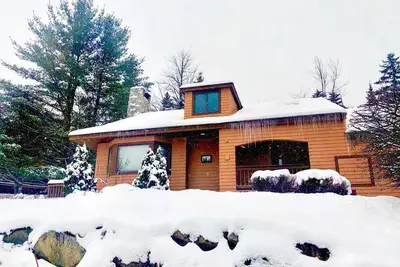 Image de Forest Cabin near Mount Washington Perfect for Nh Glamping