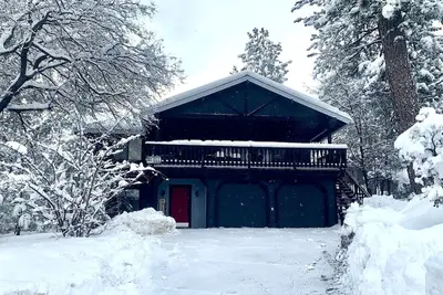 Image de Gorgeous Cottage with Hot-tub and Barbecue in Big Bear Lake, California