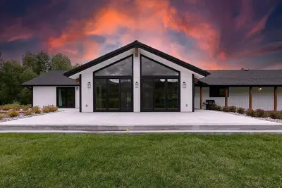 Image de Scenic Riverside Cabin with Private Trail Access and Fly Fishing Near Alpine, Wyoming