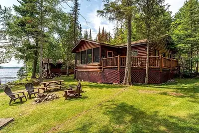 Image de Lakeside Cabin Rental for Unforgettable Family Glamping Escapes to Ely, Minnesota