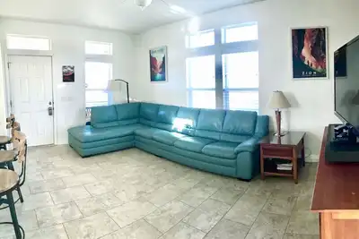 Image de Rustic Cottage Rental in Lake Powell, Arizona, Perfect for a Weekend Getaway