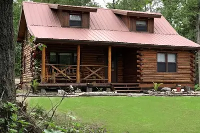 Image de Stunning Log Cabin Rental with Amazing Views of Pioneer Peak near Anchorage, Alaska