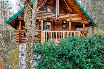 Image de Spectacular Wooden Cabin with Hot-tub in Sevierville, Tennessee