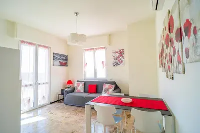 Image de Appartement « Alloggio Gallinara » avec vue mer, Wi-Fi et climatisation