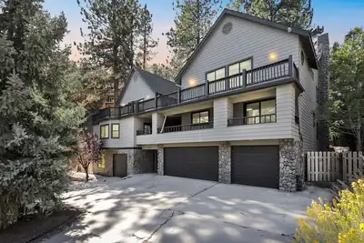 Image de New! Spacious Mountain Getaway Game Room & Gazebo