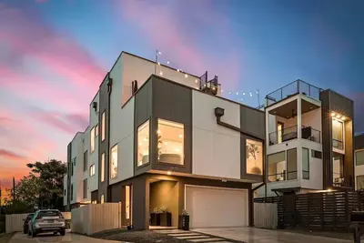 Image de 360 City Views, Dt Dallas, Sleeps 10, 2xRooftops