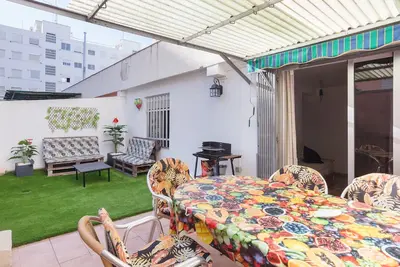 Image de Appartement « Ático Goiramendi » avec terrasse privée, Wi-Fi et climatisation