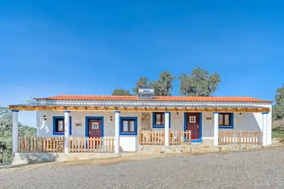 Image de Casa da Ti Vanda – Animaux acceptés, terrasse privée et jardin partagé