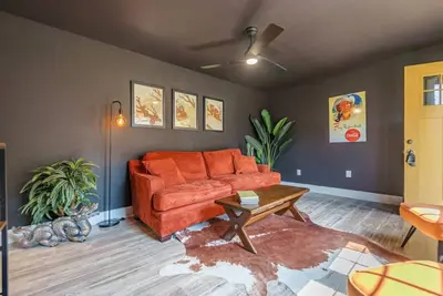 Image de Spacious 4br | Fenced Backyard | Safe Area