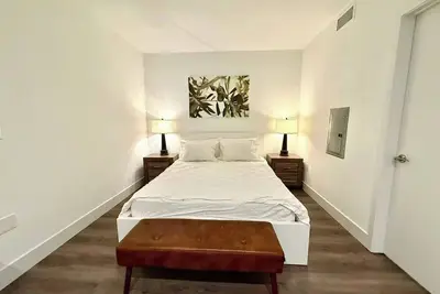 Image de Modern Studio @Central Irvine | Pool • Gym • Bbq