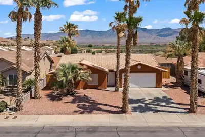 Image de Palm Vista Escape by J and Amy Bl 991846