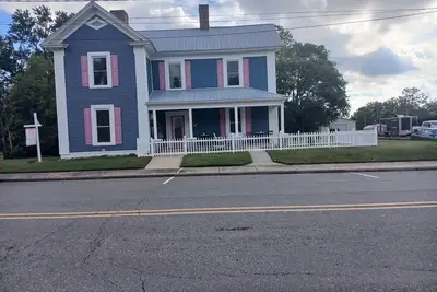 Image de Promo, 10% Weekly Discount, Pink Lady On Main, Pet Friendly, Downtown Pilot Mtn