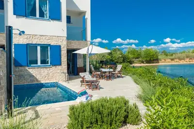 Image de Belle maison à Privlaka