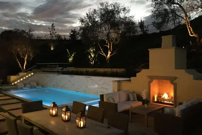 Image de Fantastic 5-bedroom house with in Carlsbad with custom pool and pizza oven.