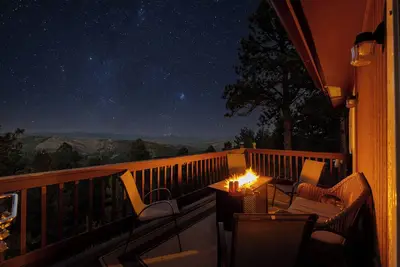 Image de Views For Days! - 2-Level Deck not pictured