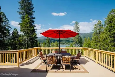 Image de Lakeview Haven - Boat Slip - Hot Tub - Sleeps 16