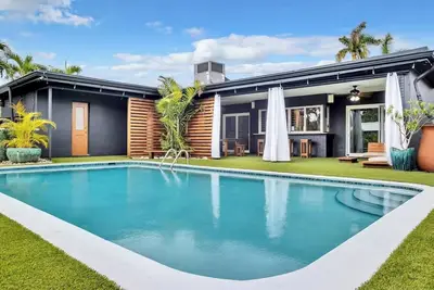 Image de Jardins d`Eden | Turfed Pool |  6min Beach