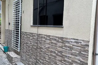 Image de House with ensuite bathroom in a good location.
