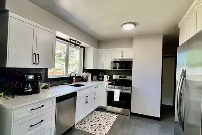 Image de Your Home away from Home.