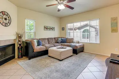 Image de Pool & Tennis Access! Condo in Central Scottsdale