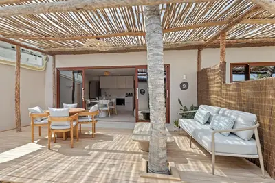 Image de New apartment with tropical garden and swimming pool