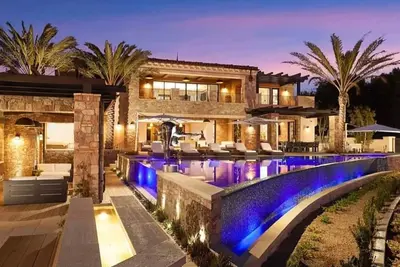 Image de Oceanfront Luxury: Sustainable Smart Home