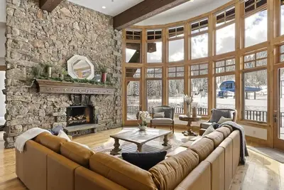 Image de Apex Lodge | Solitude Resort 5br with Hot Tub