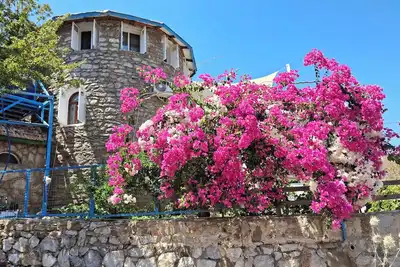 Image de 2-bedroom tower in enchanting Selimiye with Ac