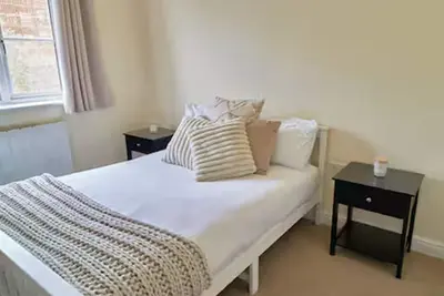 Image de Spacious 2br Home with Parking & Wi-Fi, Wokingham