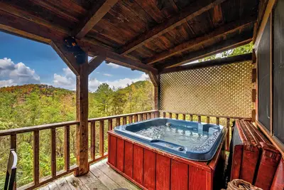 Image de Hot Tub, Pool Table, Fireplace, Views, Relax!