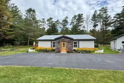 Image de Home Away From Home